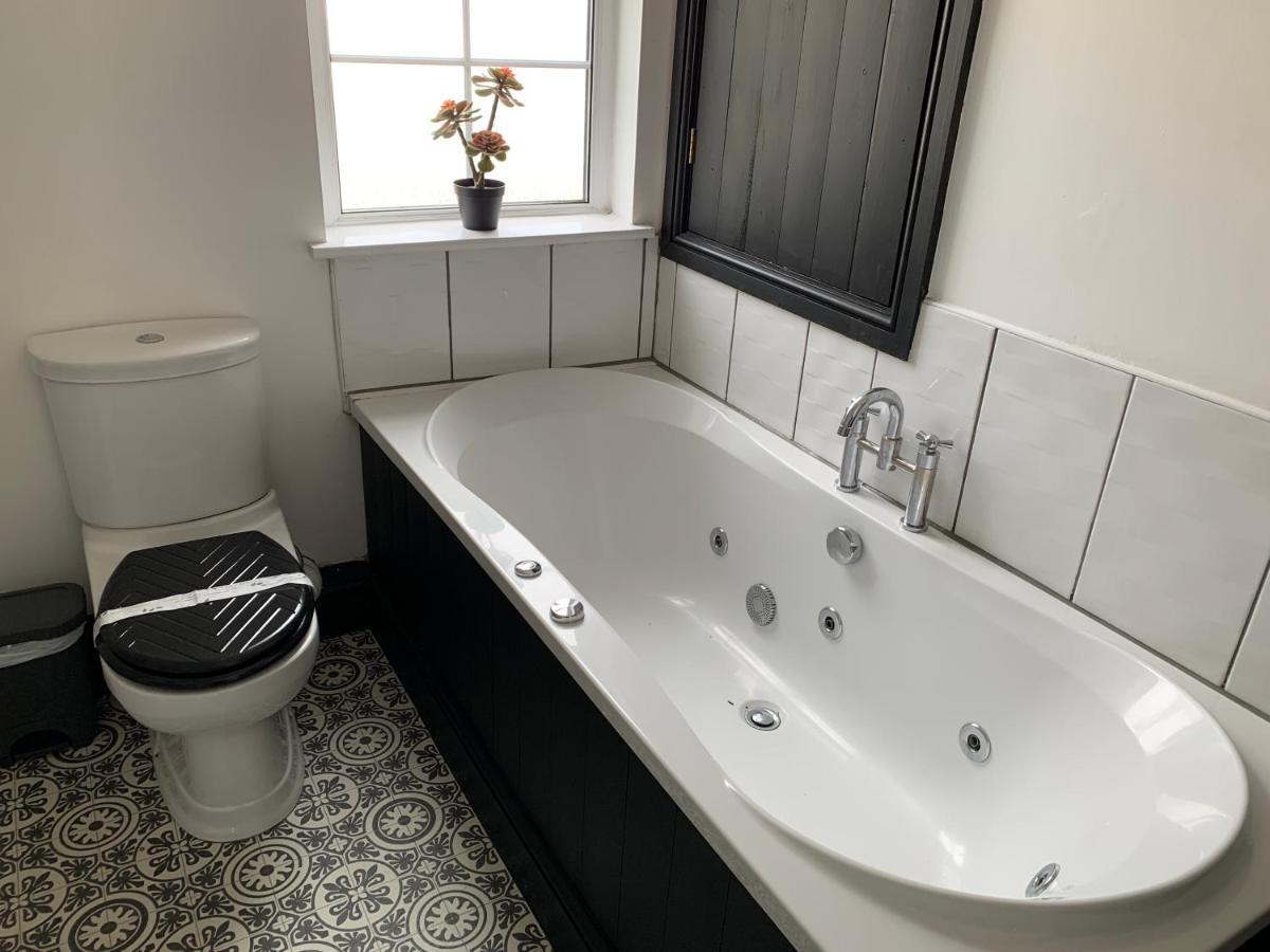 Contemporary & Chic Inner Terrace 5 Mins From Barnsley Town Centre Ngoại thất bức ảnh